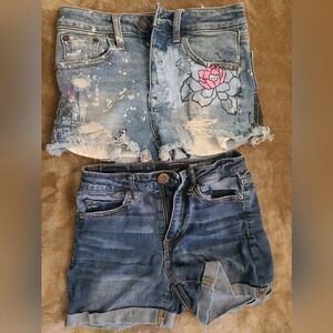 Lot of 3 American Eagle shorts